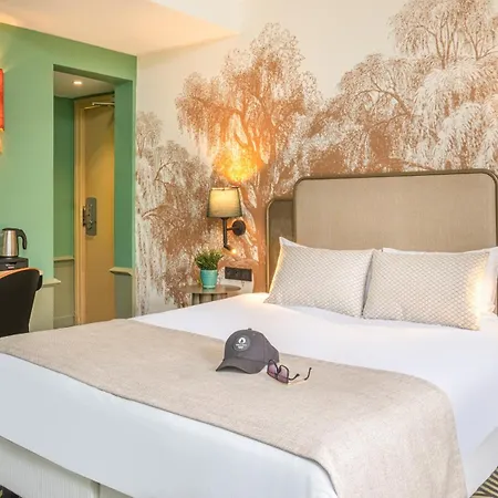 Avalon 3* Paris