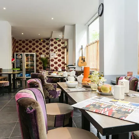 Avalon 3* Paris