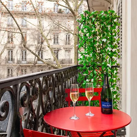 Avalon アパートホテル パリ