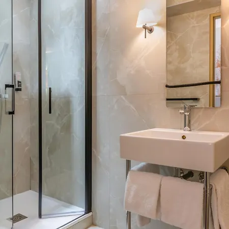 Appart Hotel Avalon Paris Center Apartmanhotel 3*