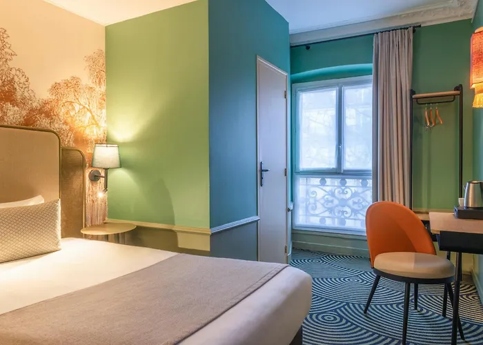 Avalon 3* Париж